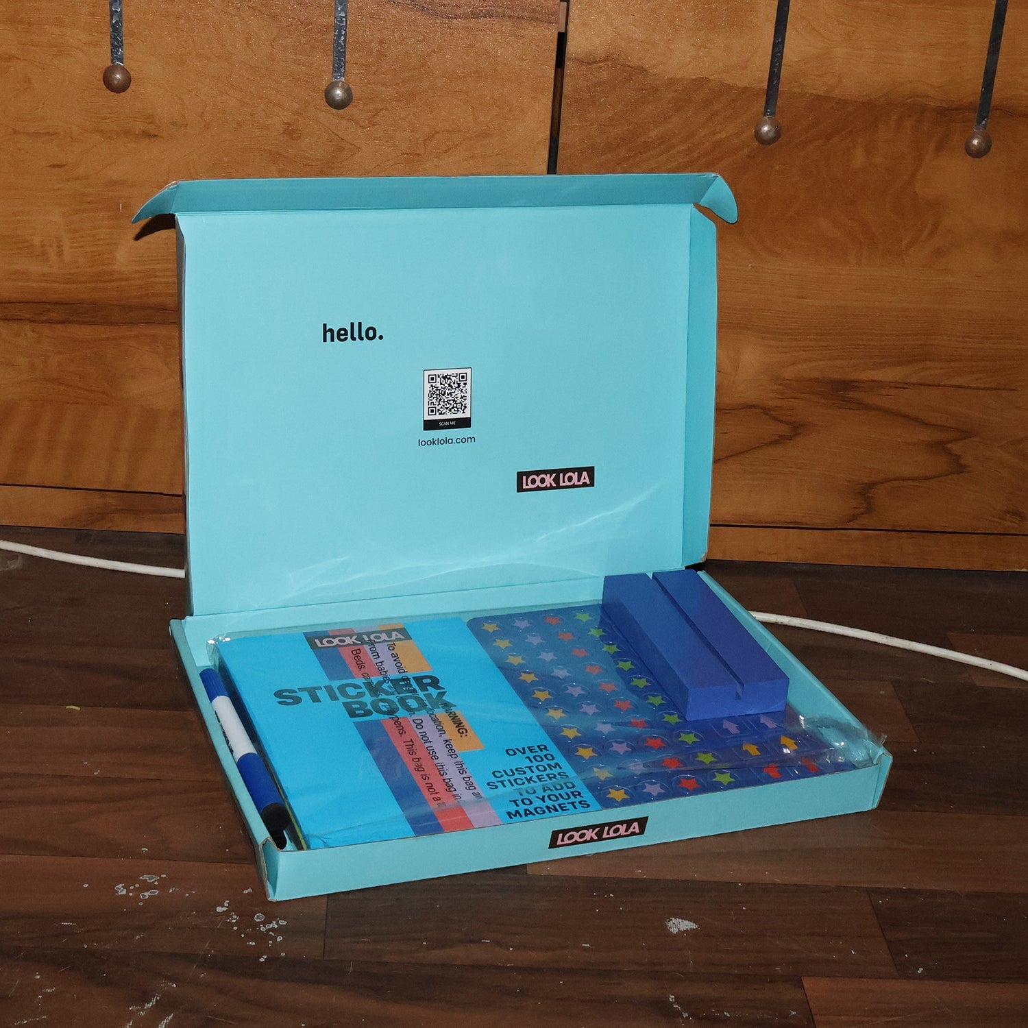 Magnetic Board, Sticker Book & Activity Cards (1 Set) Magnetic Board, Sticker Book & Activity Cards (1 Set)